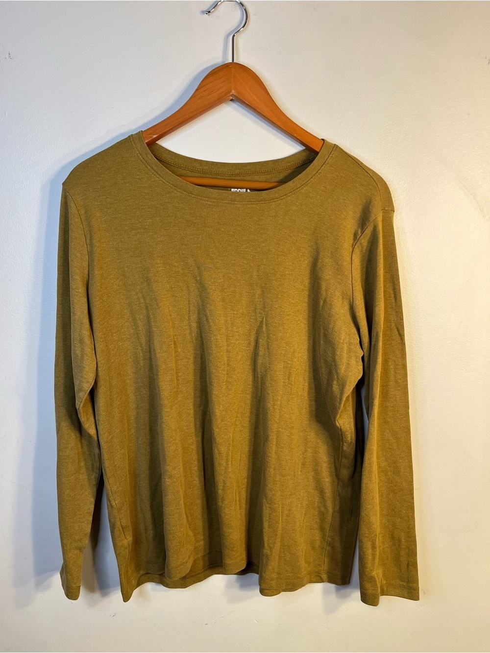Eddie Bauer Long Sleeve Crewneck Shirt in rich camel Women’s 2XL